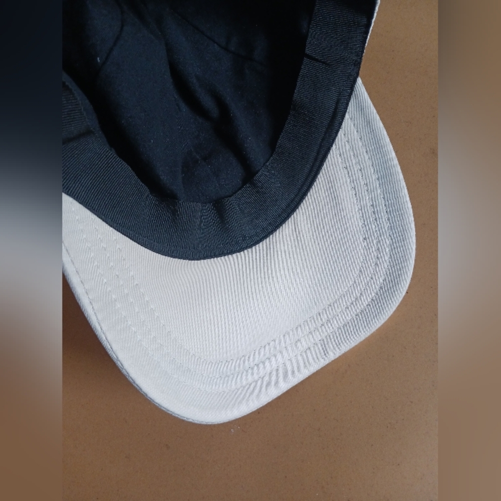 Prada Monochrome Basball Hat - Picture 4 of 11